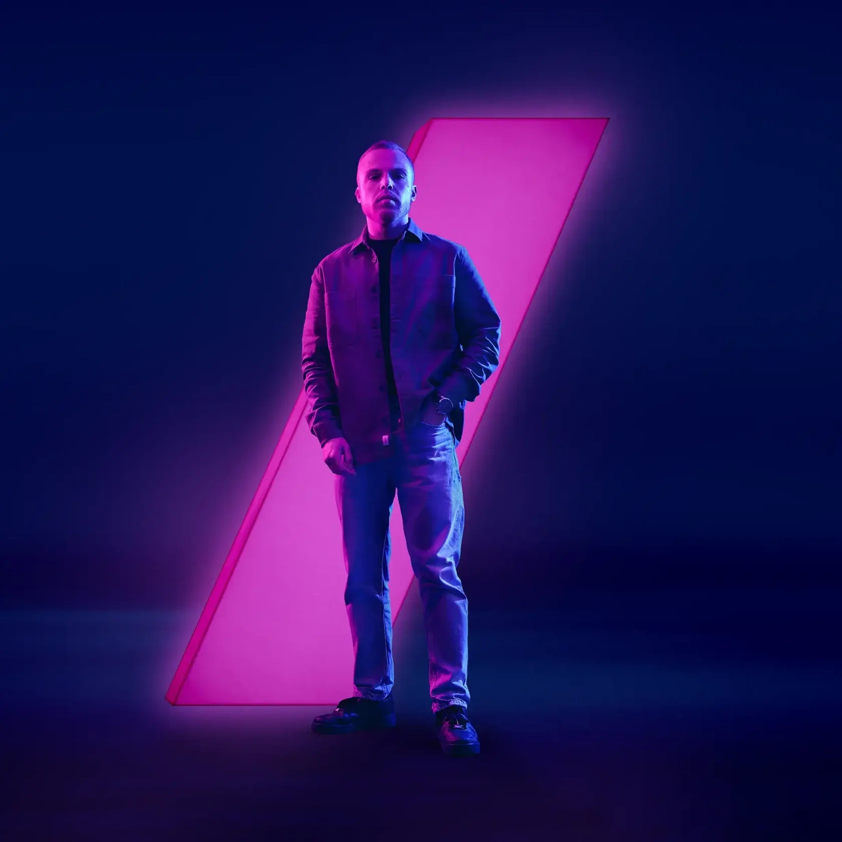 Welten-18-4-2511452-1680x1680